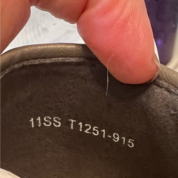 Trotters Sizzle Signature FlT w: Multi metallic embossed fabric Size 11SS - Picture 4 of 10